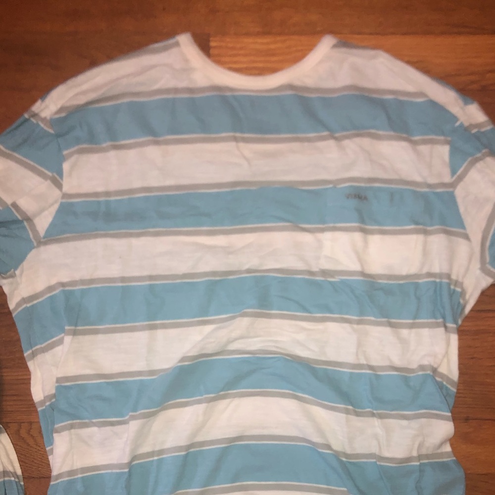 Men’s Medium Vissla Long Sleeve
